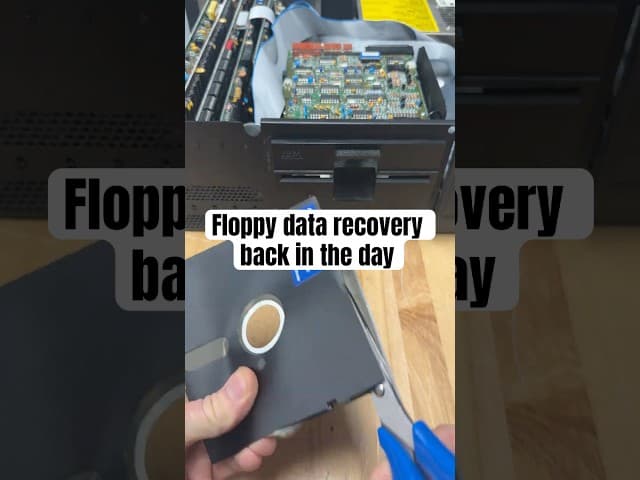 I Ran a 5.25” Floppy Disk With NO Case in an IBM XT Drive.