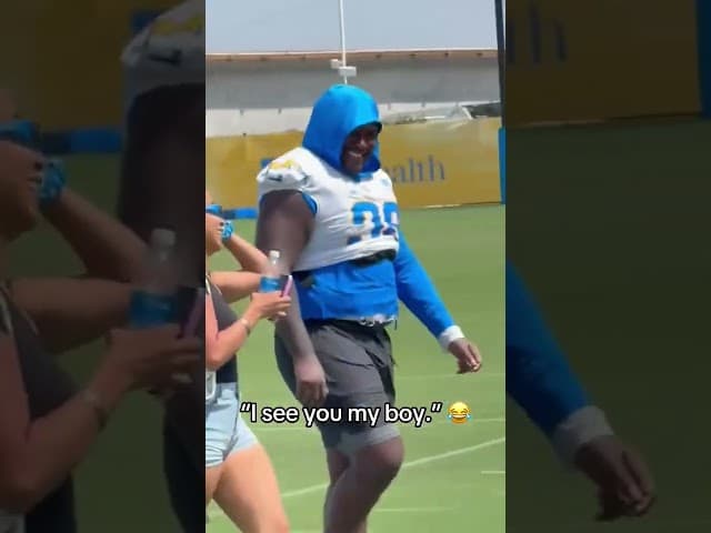 Everyone needs a hype man like this 😂 (via @timmythunderr/X)