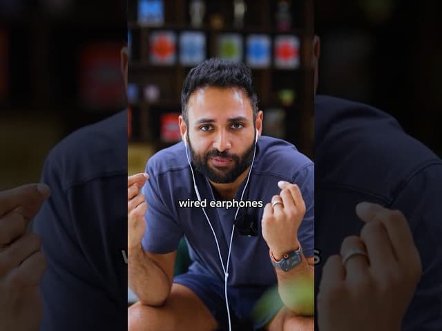 Why is Everyone Wearing Wired Earphones?