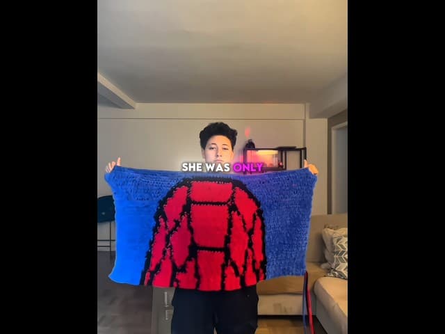 Girl failed SpiderMan blanket 😢🕷️