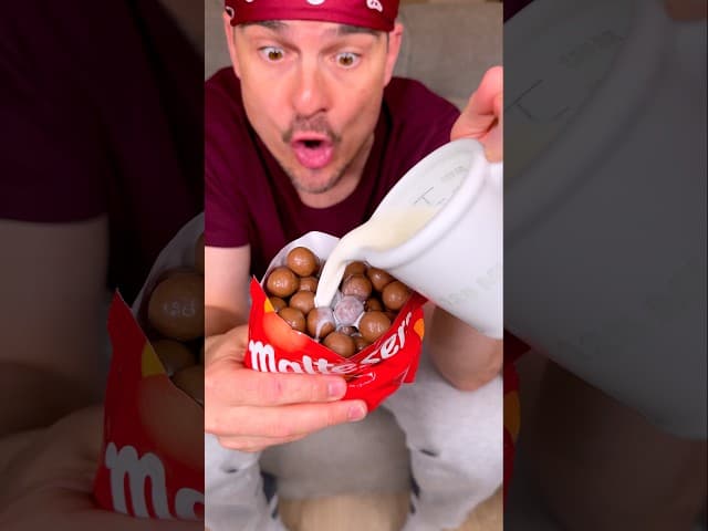 How to make the best CHOCOLATE CEREAL with milk for your brother?😅❤️🍨| CHEFKOUDY