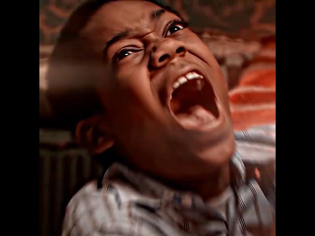 😔🥋 He learned kung fu—still can't beat his little brother. 👊👦 #everybodyhateschris #funny #fun