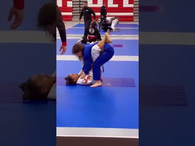 Her Life Changed Forever ♿ (@isabellajiujitsugirl)