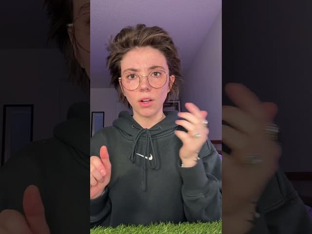 keep your phones charging port clean!! #apple #iphone #iphonetips #iphonetipsandtricks #iphones