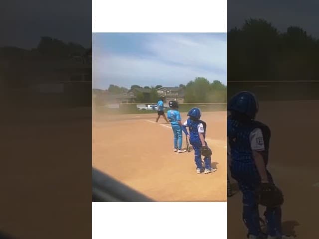 Small tornado came out of know where during a baseball game..🔥