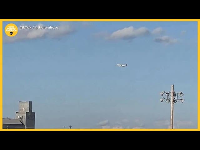 New video shows Delta passenger jet banking