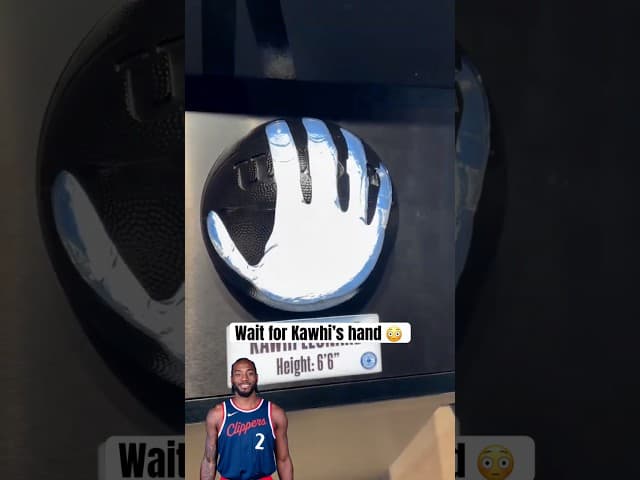 Kawhi’s hand compared to everyone else 😭 (via kya0ki/IG)
