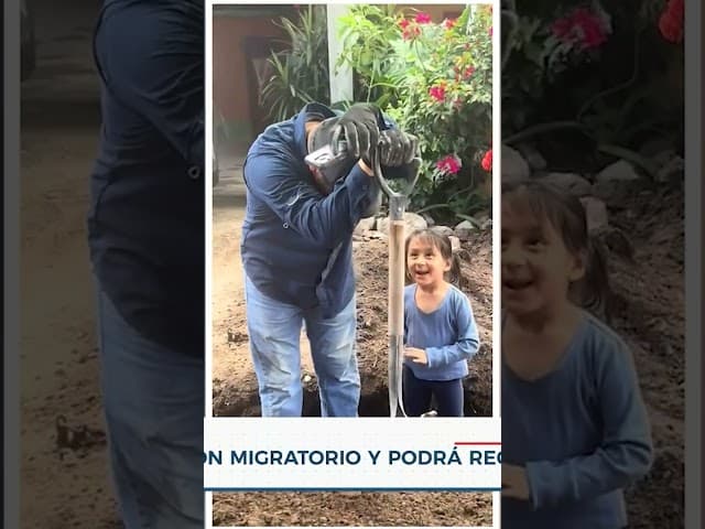 Hombre llora al recibir noticia migratoria que le permite volver a su casa | Noticias EstrellaTV
