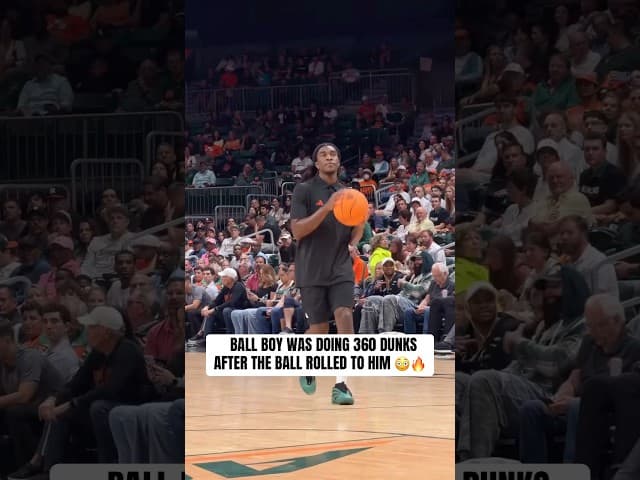 He put on a show during the timeout 😮💨 (via @MiamiHurricanesAllAccess)